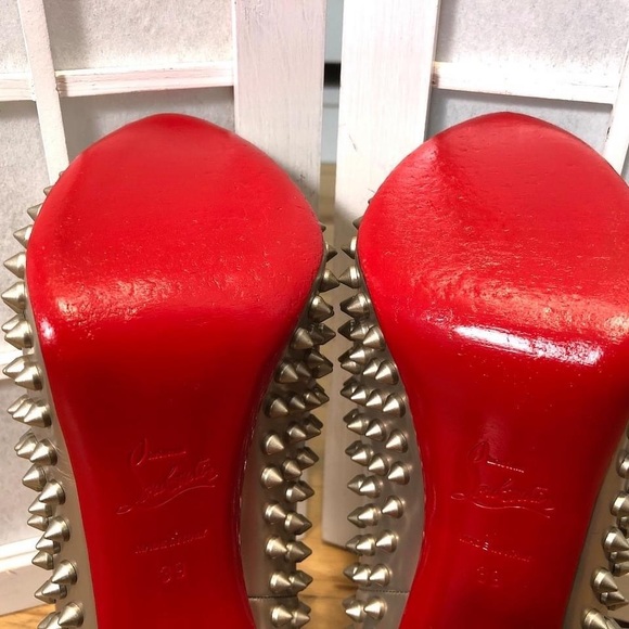 Christian Louboutin Peeptoe Vendome Spikes Size 39 - Picture 9 of 16